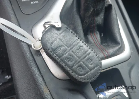 2015 Jeep Cherokee Trailhawk from USA, damaged, VIN 1C4PJMBS9FW705080